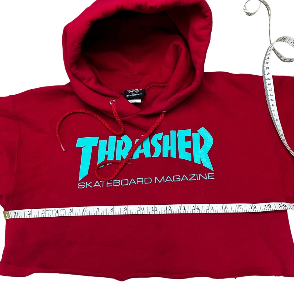 THRASHER Skateboard Magazine Red Crop Sweatshirt Hoodie Size Small Streetwear - Picture 8 of 13